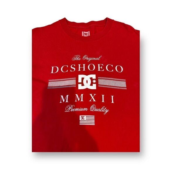 DC Shoes Red Tee Size Large - Picture 2 of 6